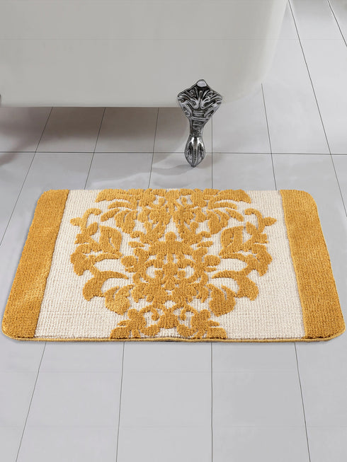 Beige bathmat