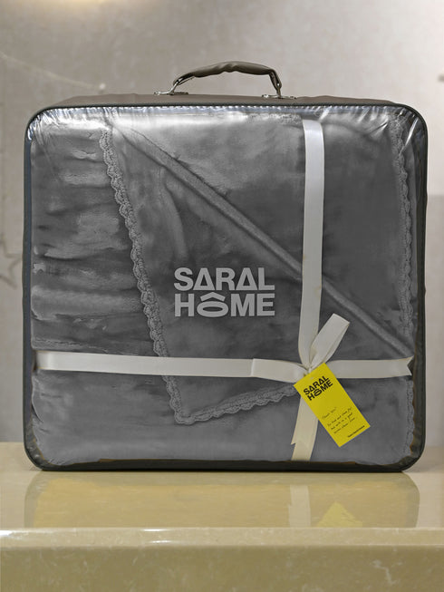 GIFT BAG | Cloudy Soft Double Sided Heavy 2 Layer Blanket | with Crochet Lace Edges