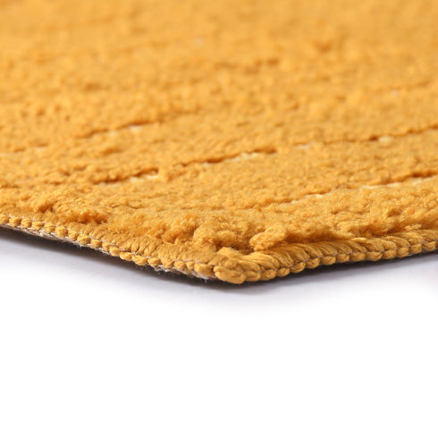 Yellow bathmat