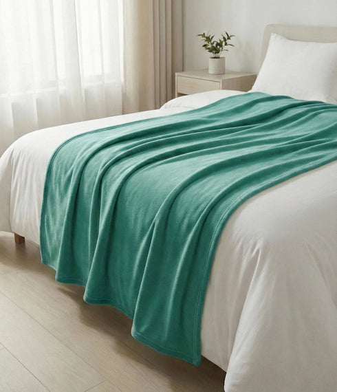 Lightweight Cloudy Mink Blanket Silky-Soft All-Season Blanket | Elegant, Cozy & Easy to Maintain