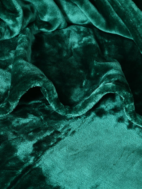 Light weight Cloudy Mink Blanket Silky-Soft all Season Blanket.