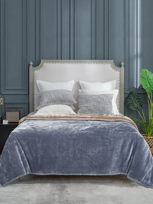 Winter Mink, Cloudy Silky - Soft Double Color Heavy 2 Layer Blanket with Crochet Lace Edges