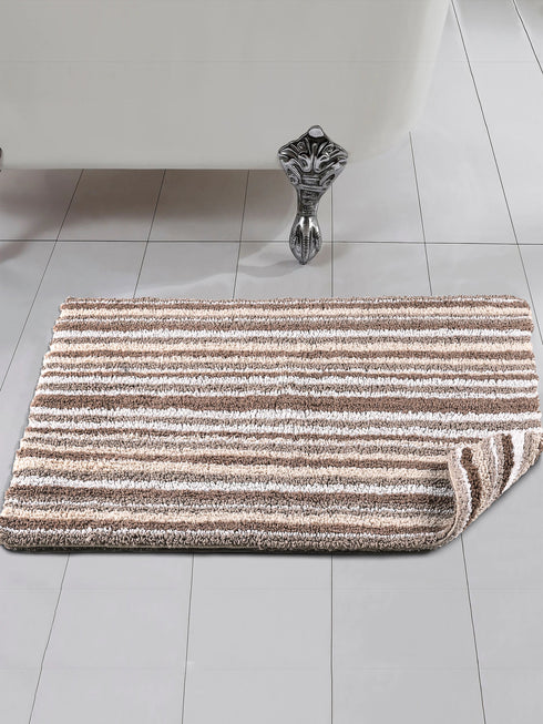 Beige bathmat
