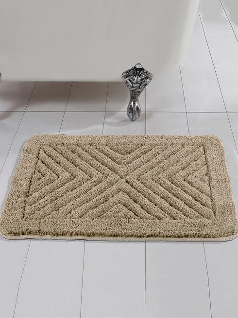 White bathmat