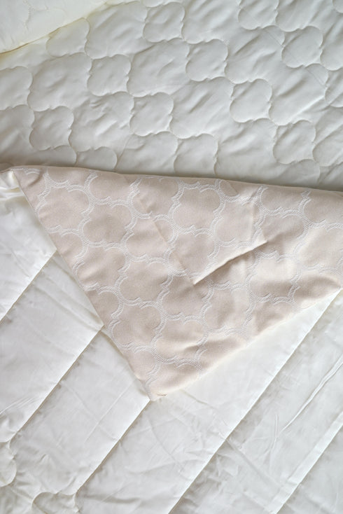 GIFT BOX | NOOR Ivory Cotton Bedsheet-Cover | Matching Ivory Reversible Quilt/Comforter | Combo Set For Gift & Daily Use