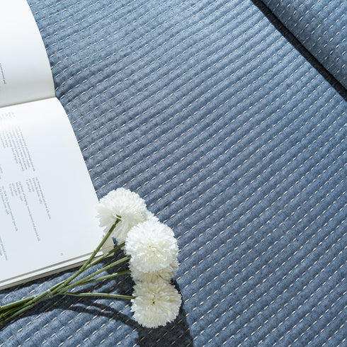 Self Stripe All Season Bedspread/Comforter/Quilt