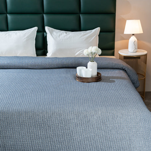 Self Stripe All Season Bedspread/Comforter/Quilt