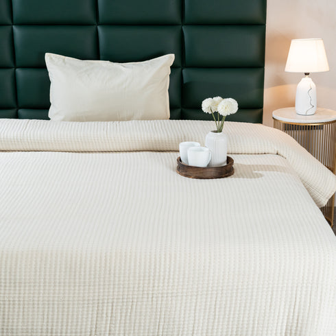 Self Stripe All Season Bedspread/Comforter/Quilt