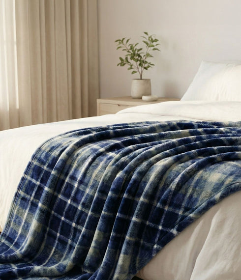 Scott Lightweight All Season Mink Blanket