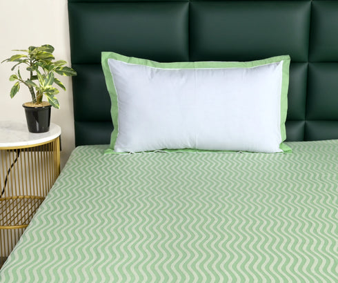 Varu Cotton Rich Bedsheet | Elegant Wavy Stripe Woven Bed Sheet | 180 TC (Weight 400 TC) | Soft & Comfortable Bedsheet for Bedroom