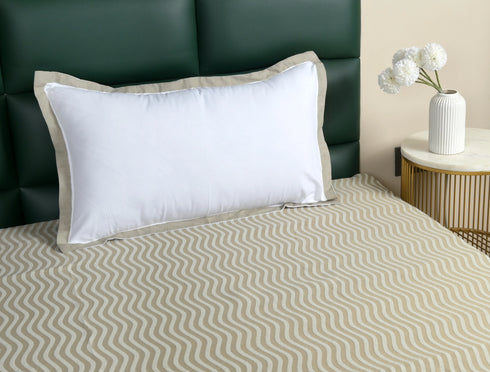 Varu Cotton Rich Bedsheet | Elegant Wavy Stripe Woven Bed Sheet | 180 TC (Weight 400 TC) | Soft & Comfortable Bedsheet for Bedroom