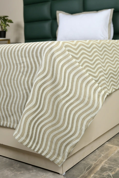 Varu Cotton Rich Bedsheet | Elegant Wavy Stripe Woven Bed Sheet | 180 TC (Weight 400 TC) | Soft & Comfortable Bedsheet for Bedroom