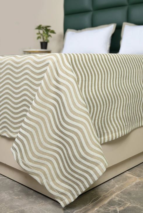Varu Cotton Rich Bedsheet | Elegant Wavy Stripe Woven Bed Sheet | 180 TC (Weight 400 TC) | Soft & Comfortable Bedsheet for Bedroom