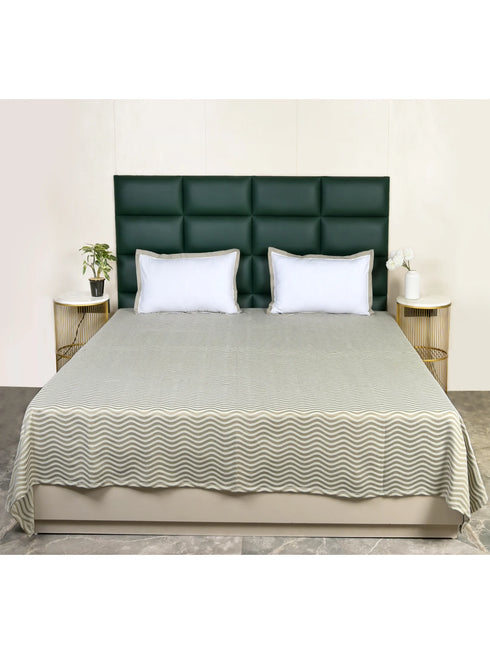 Varu Cotton Rich Bedsheet | Elegant Wavy Stripe Woven Bed Sheet | 180 TC (Weight 400 TC) | Soft & Comfortable Bedsheet for Bedroom