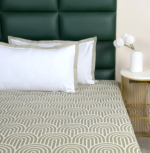 Darpa Cotton Rich Bedsheet | Elegant Geometric Arch Pattern Woven Bed Sheet | 180 TC (Weight 400 TC) | Soft & Comfortable Bedsheet for Bedroom