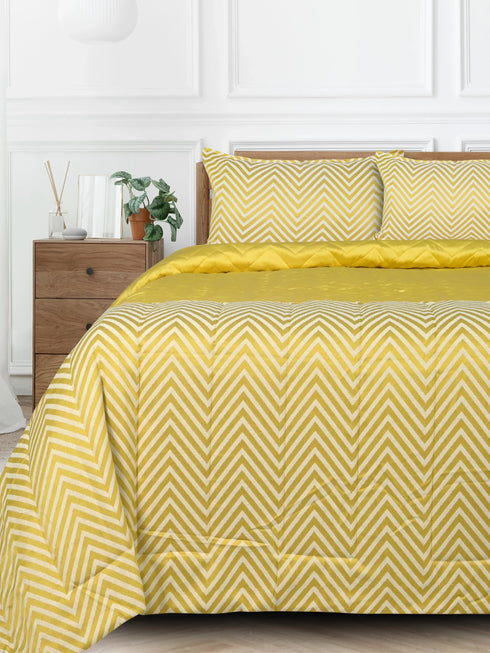 GIFT BAG | CHEVRON DAMASK All Season Reversible Quilt/ Comforter