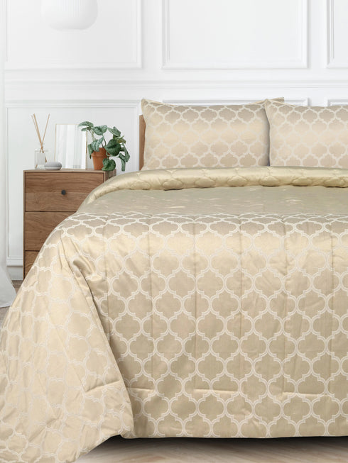 NOOR All Season Medium Weight Reversible Quilt/ Comforter