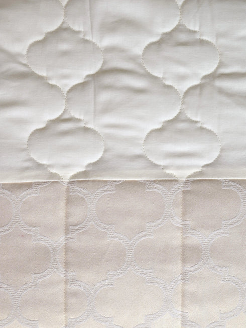 NOOR All Season Medium Weight Reversible Quilt/ Comforter