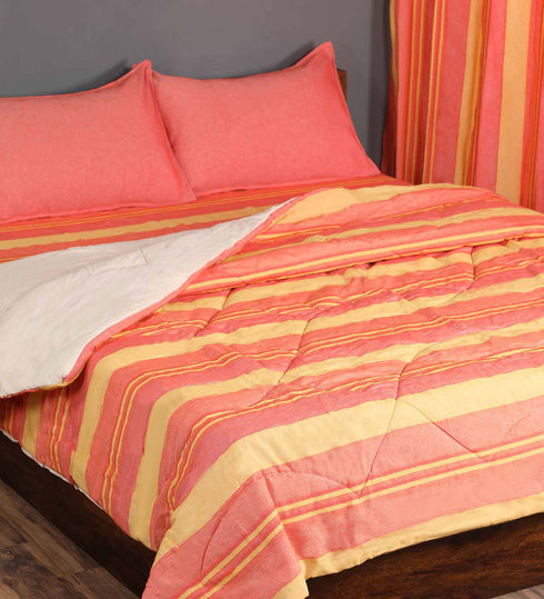 Buy 6 PC COMBO 1 Bedsheet90x100 +2 Pillow covers+ Quilts90x100 +2 Curtain 4x7 Online