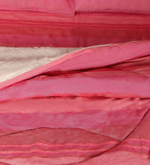 Buy 6 PC COMBO 1 Bedsheet90x100 +2 Pillow covers+ Quilts90x100 + 2 Curtain 4x7 at price