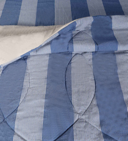 Buy 6 PC COMBO 1 Bedsheet90x100 +2 Pillow covers+ Quilts90x100 +2 Curtain 4x7 at price