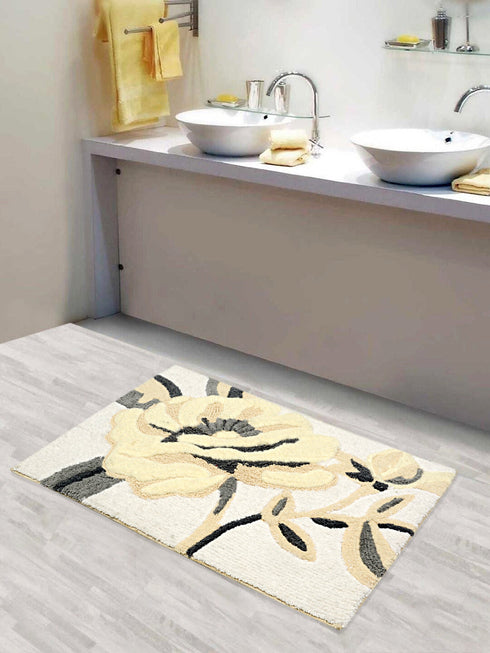 Brown floral bathmat