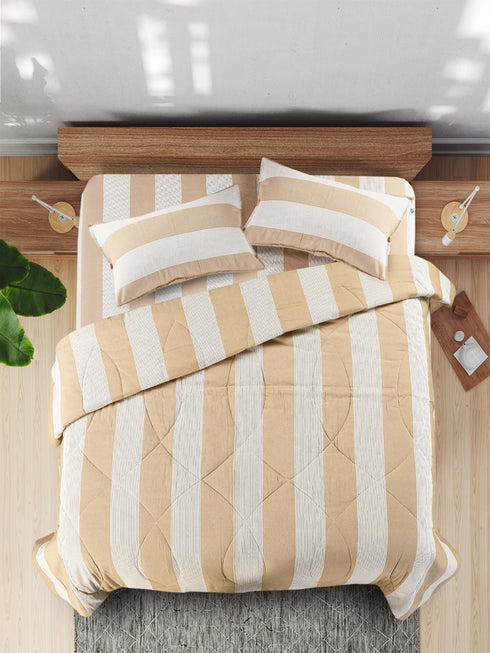 Saral Home 4 PC COMBO 1 Bedsheet90x100 +2 Pillow covers+ Quilts90x100