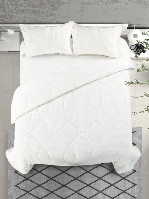 Saral Home 4 PC COMBO 1 Bedsheet90x100 +2 Pillow covers+ Quilts90x100