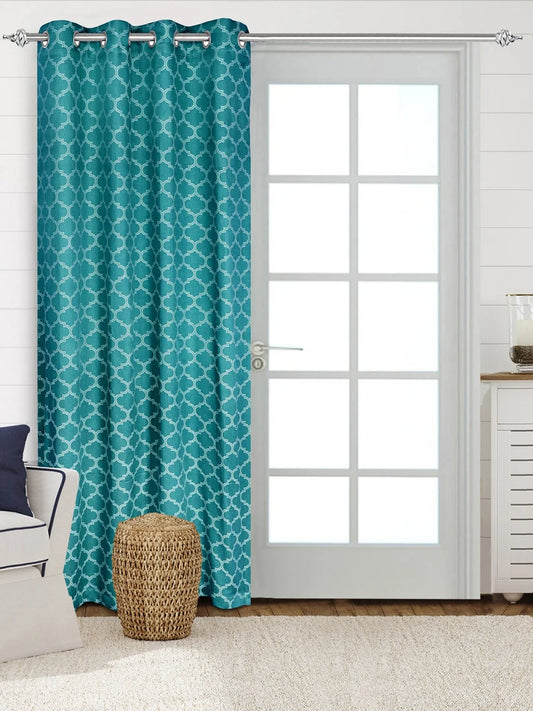 White unique designl curtains