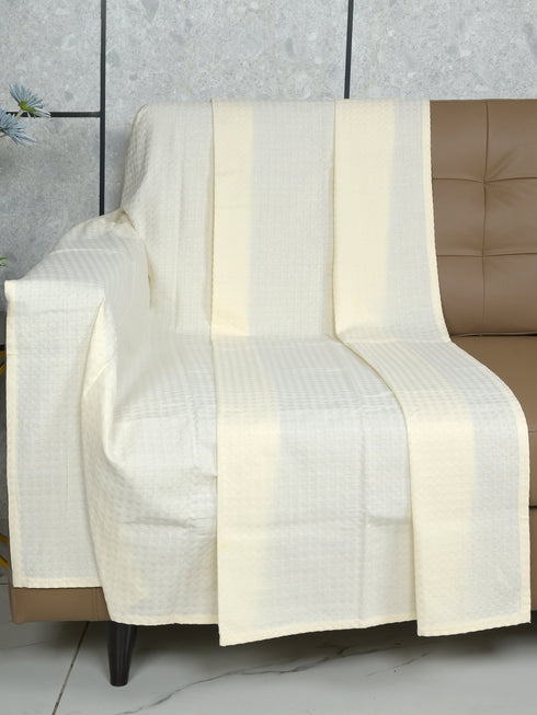 Ivory / 140*210 cm (3 seater sofa) 
140x160 cm (2 seater sofa)